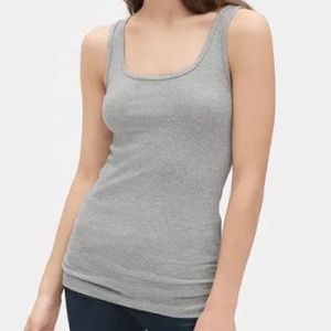 Gap The Essential Tank